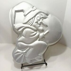 Vintage Wilton Halloween Witch Cake Pan 502 3398 High Flyin 1981